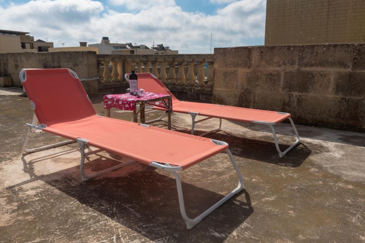 Acomodation House Kavarna Xagħra Eksteriør billede
