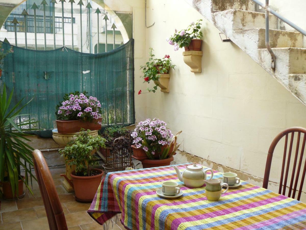 Acomodation House Kavarna Xagħra Eksteriør billede