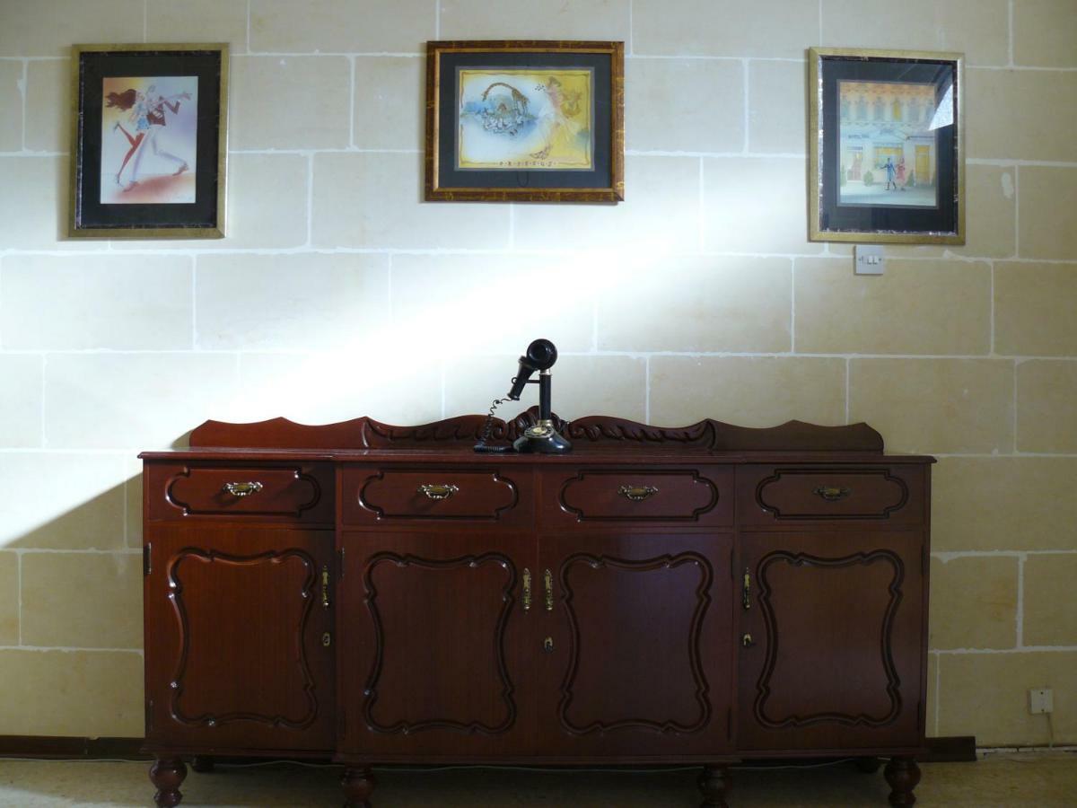 Acomodation House Kavarna Xagħra Eksteriør billede