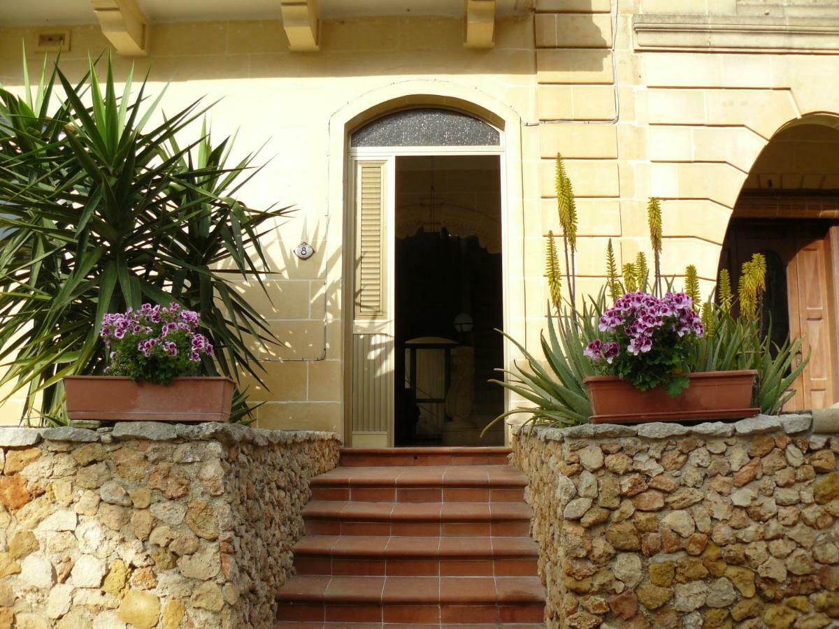 Acomodation House Kavarna Xagħra Eksteriør billede