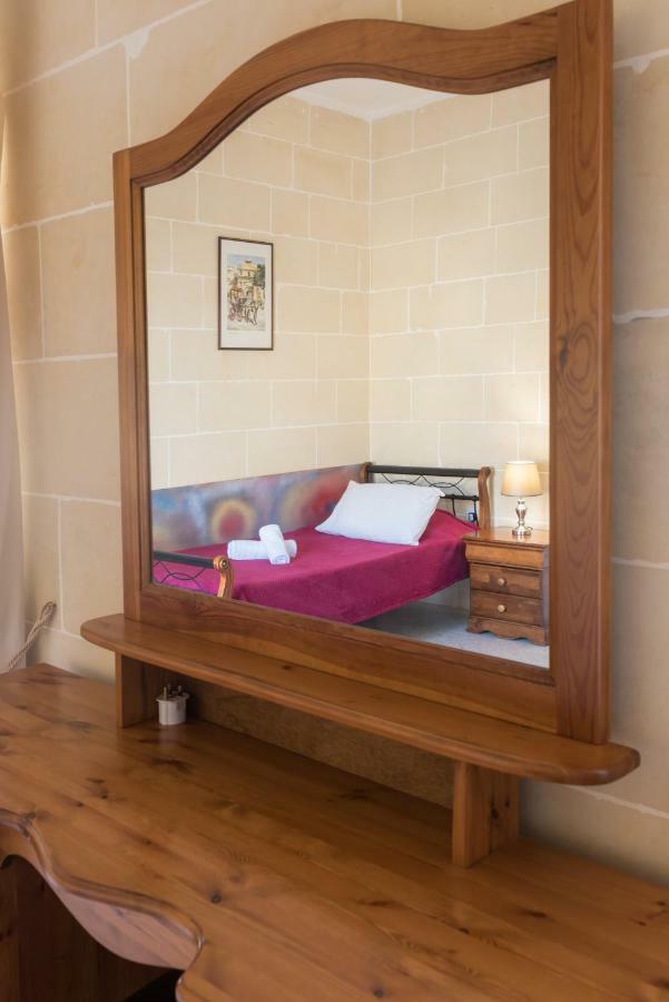 Acomodation House Kavarna Xagħra Eksteriør billede