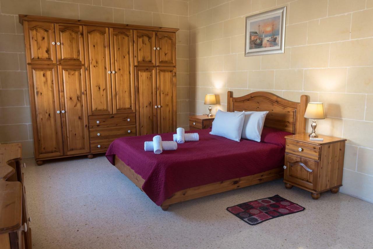 Acomodation House Kavarna Xagħra Eksteriør billede