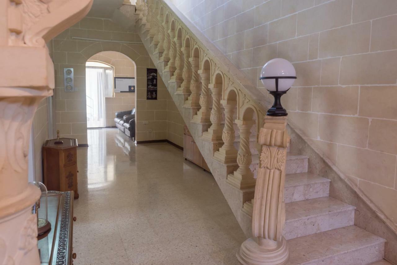 Acomodation House Kavarna Xagħra Eksteriør billede