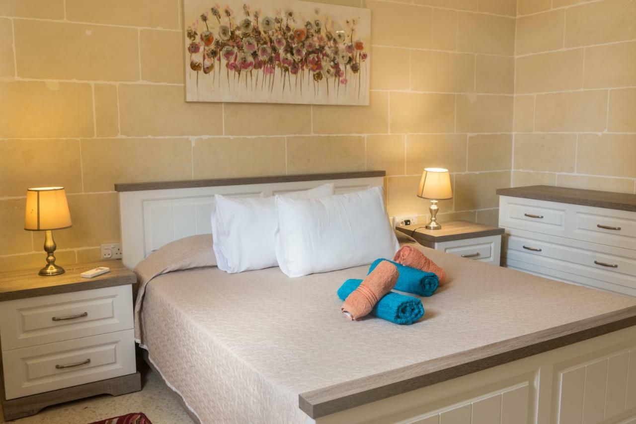 Acomodation House Kavarna Xagħra Eksteriør billede