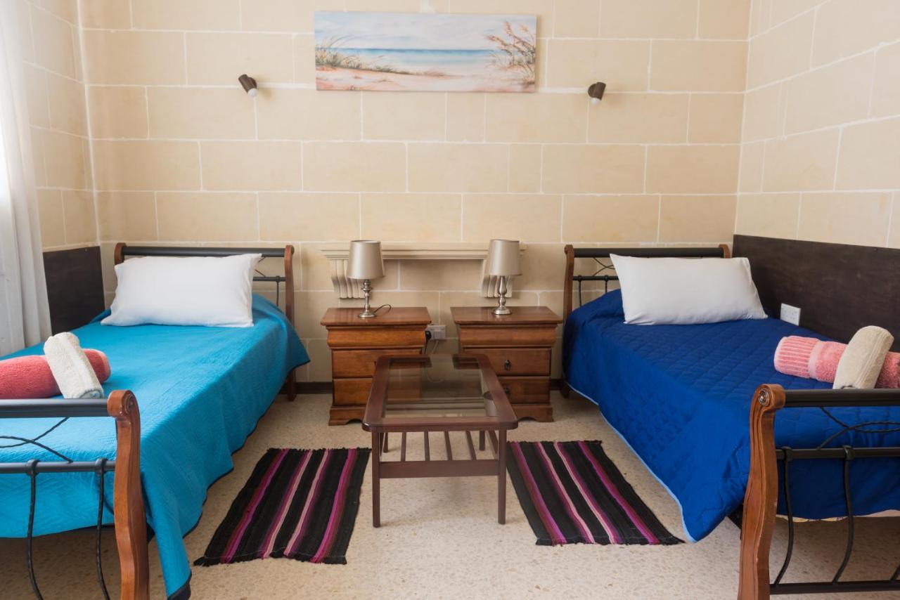 Acomodation House Kavarna Xagħra Eksteriør billede
